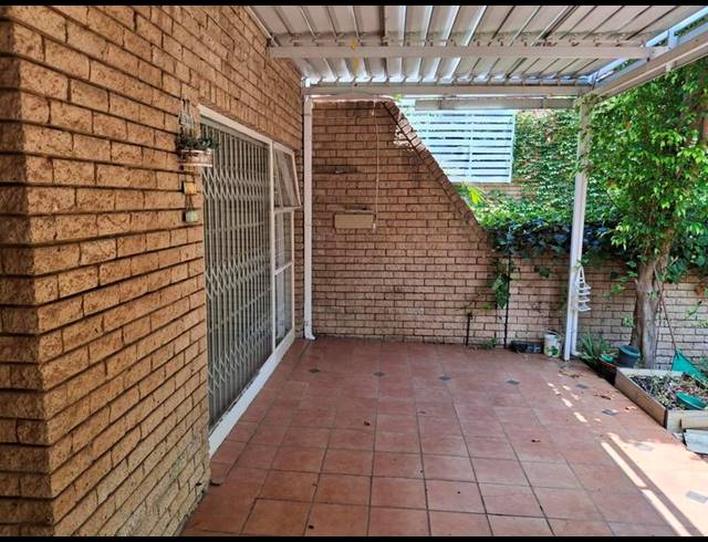 3 BEDROOM TOWNHOUSE FOR SALE IN MORNINGSIDE